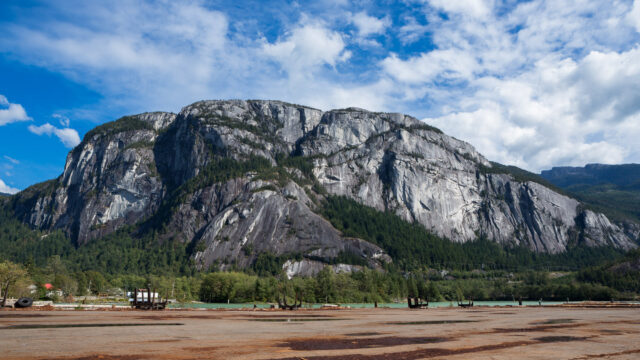 Squamish / スタワマス チーフでハイキング